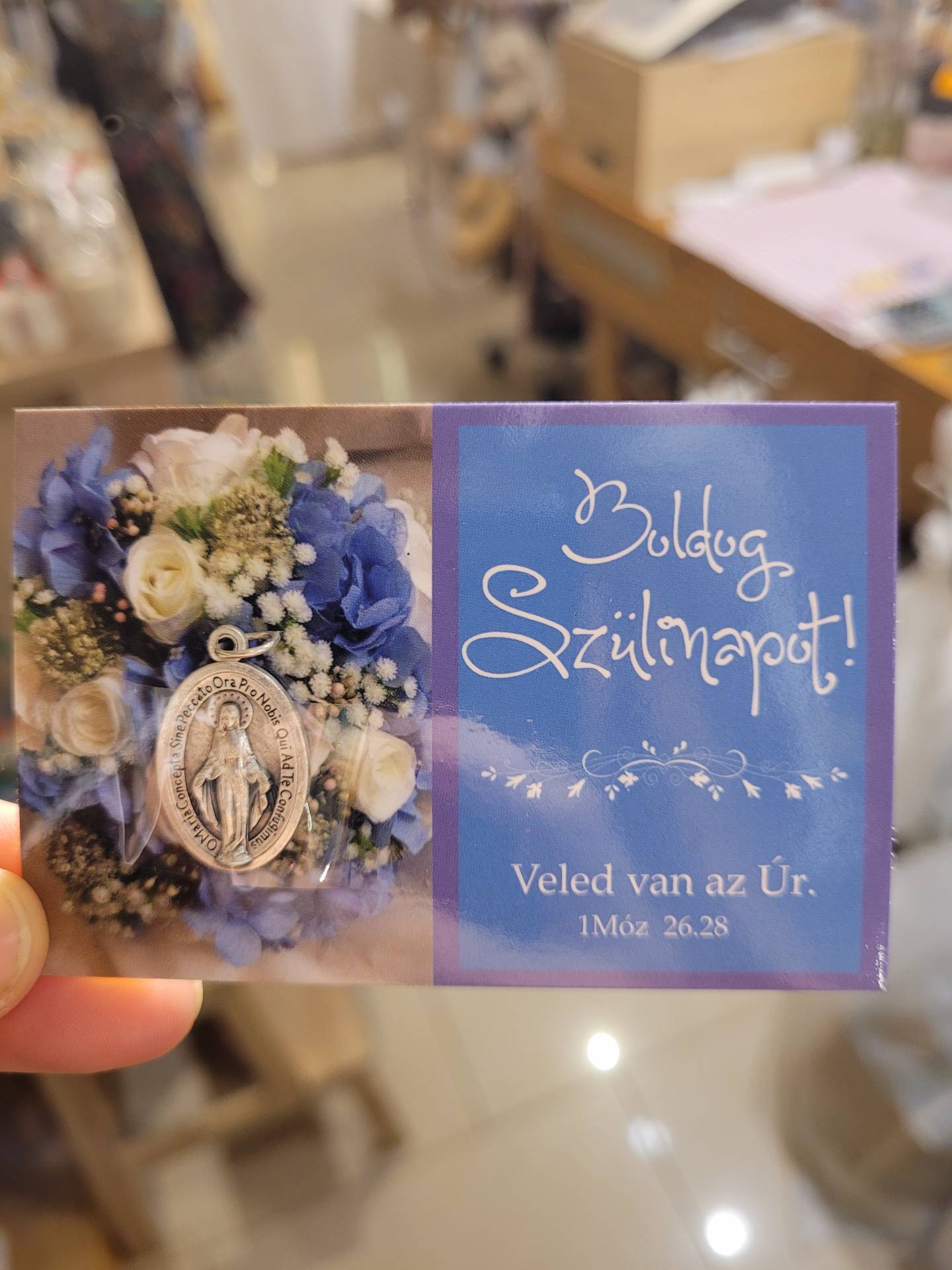 Születésnapi kártya szűzmáriaéremmel 