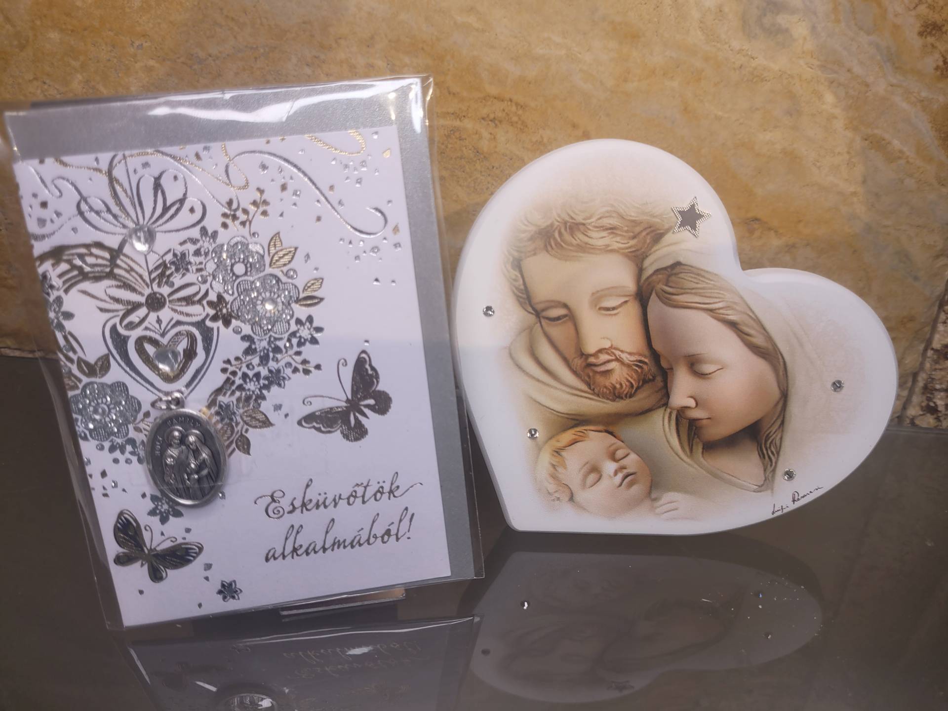 SZENT CSALÁD SWAROVSKI KR 