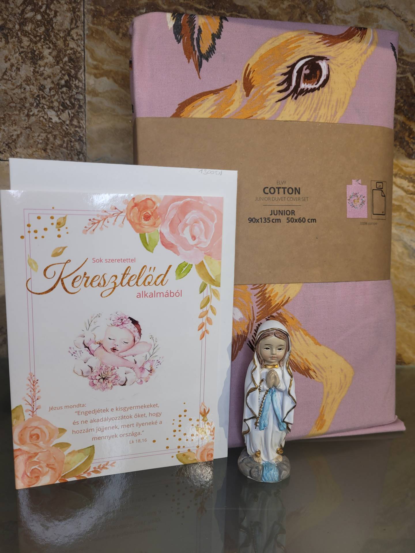Kersztelőre Kislánynak Ágyneműhuzat Őzikés+ Szűzmária szobor12cm + gratulácios Lap  