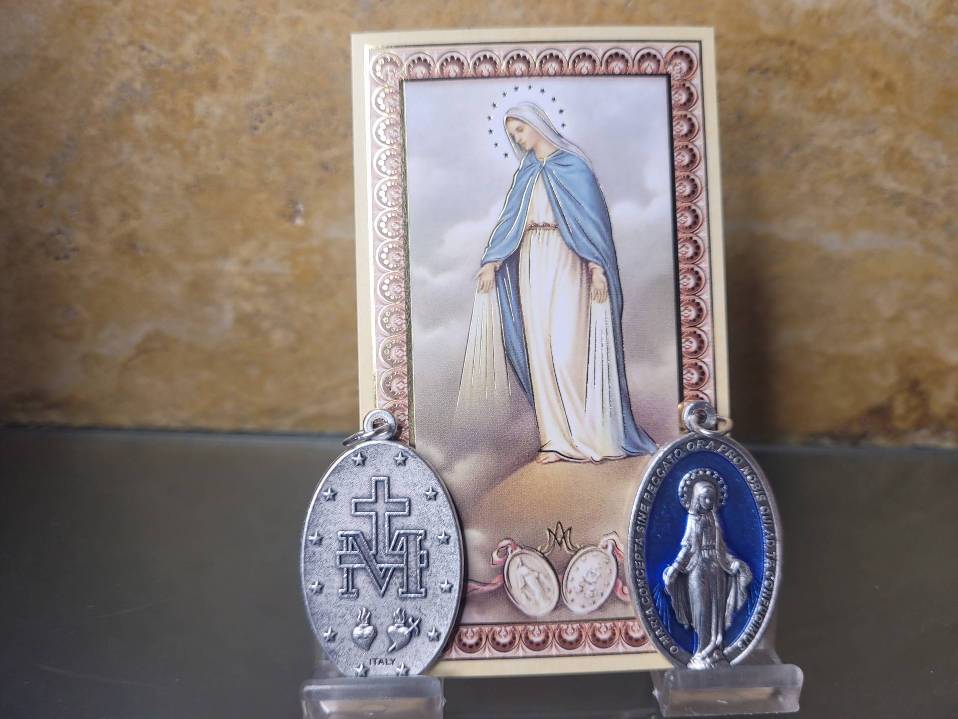 Szűzmária Csodásérme HÁZAKBA,ÉPÜLETEKB IRODÁBA STB..AJÁNLOM+ MEGÁLDATNI KELL! 