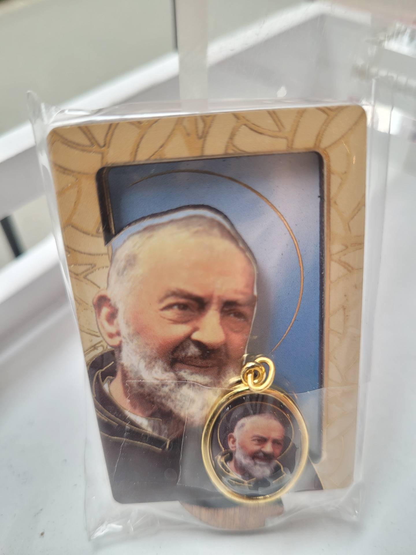 Szent Pió Atya Plakett+ Mágnes+ Érem 