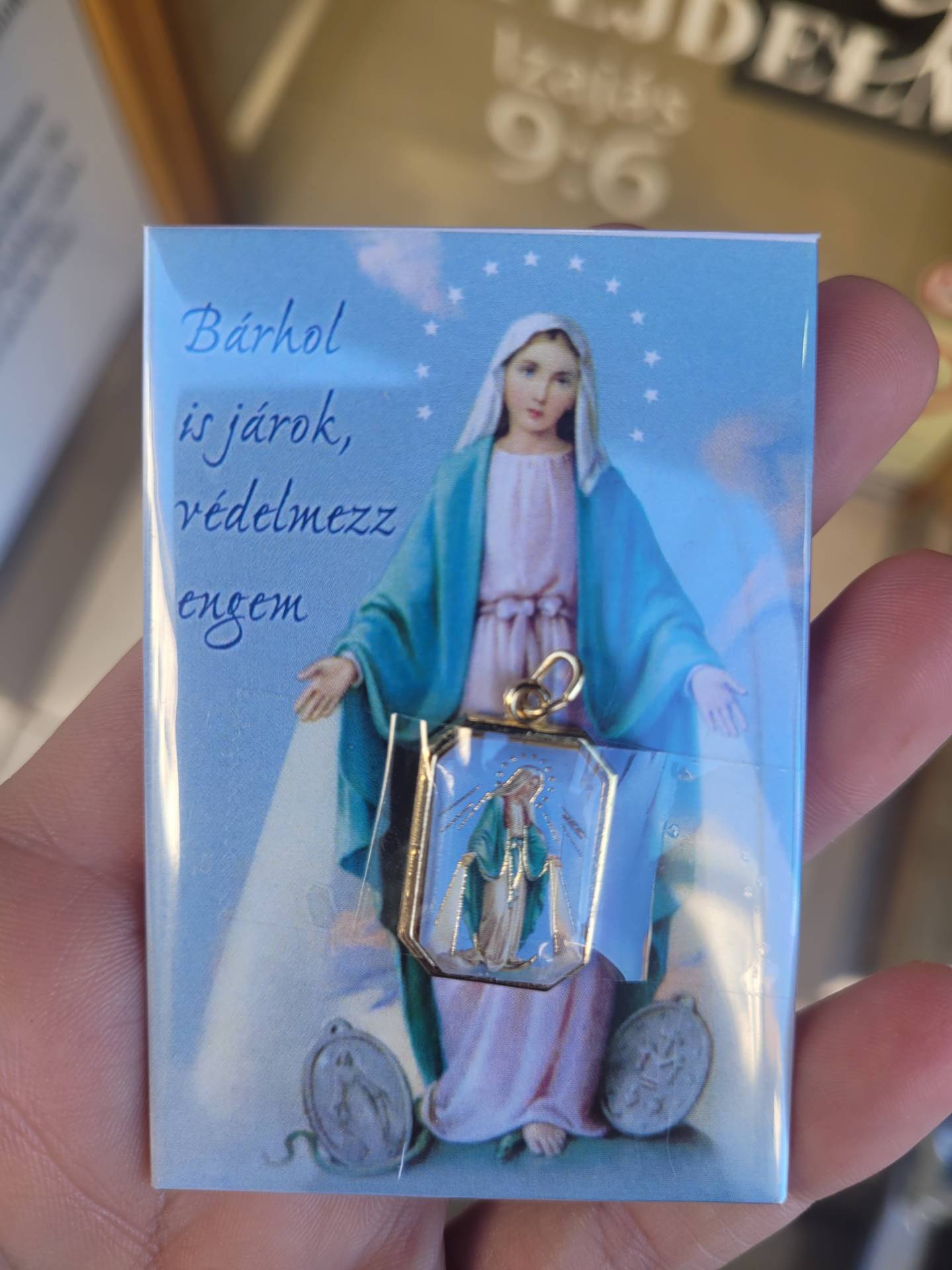 Szűzmáriás imamágnes Éremmel  