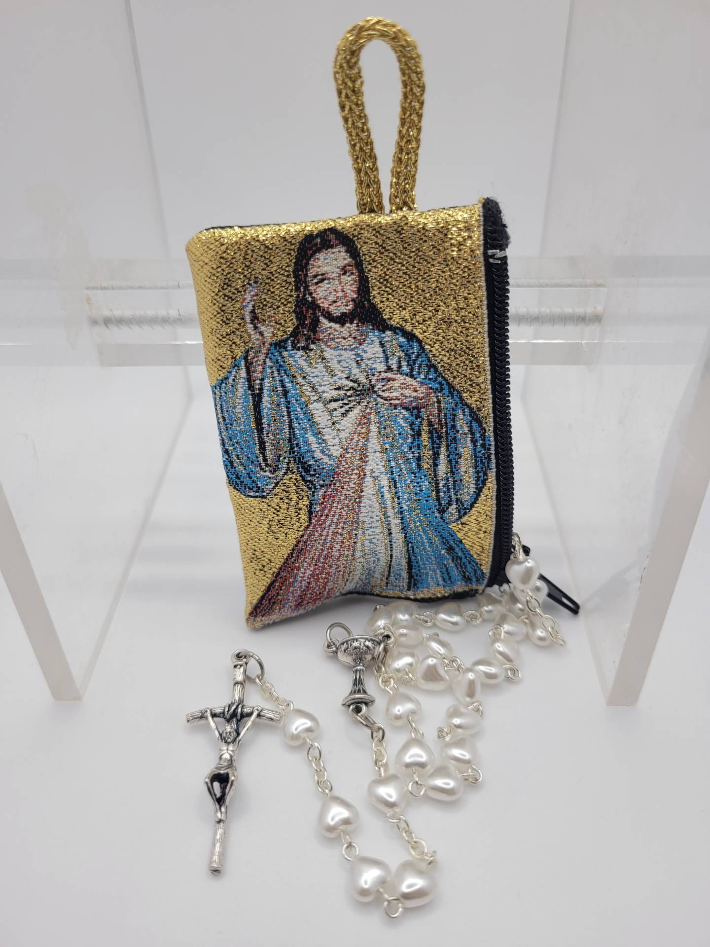 Elsőáldozásra Szőtt Rózsafüzértartó + Kehelykapcsos rózsafüzér 