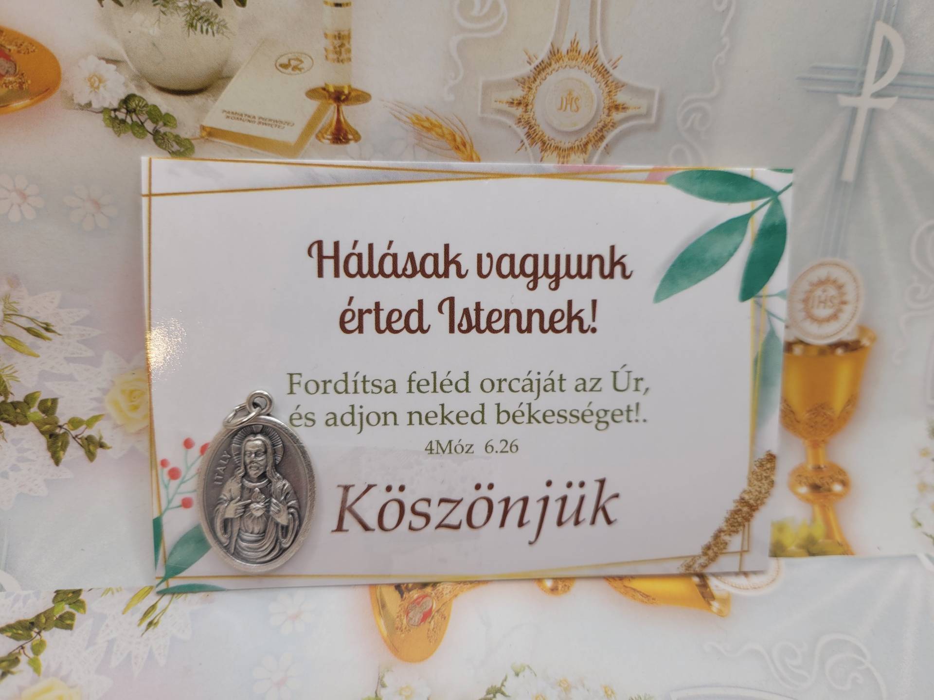 Ajándékkártya Jézus szive éremmel Bármilyen Alkalomra Bárkinek nagy örömmel Ajándékozható 