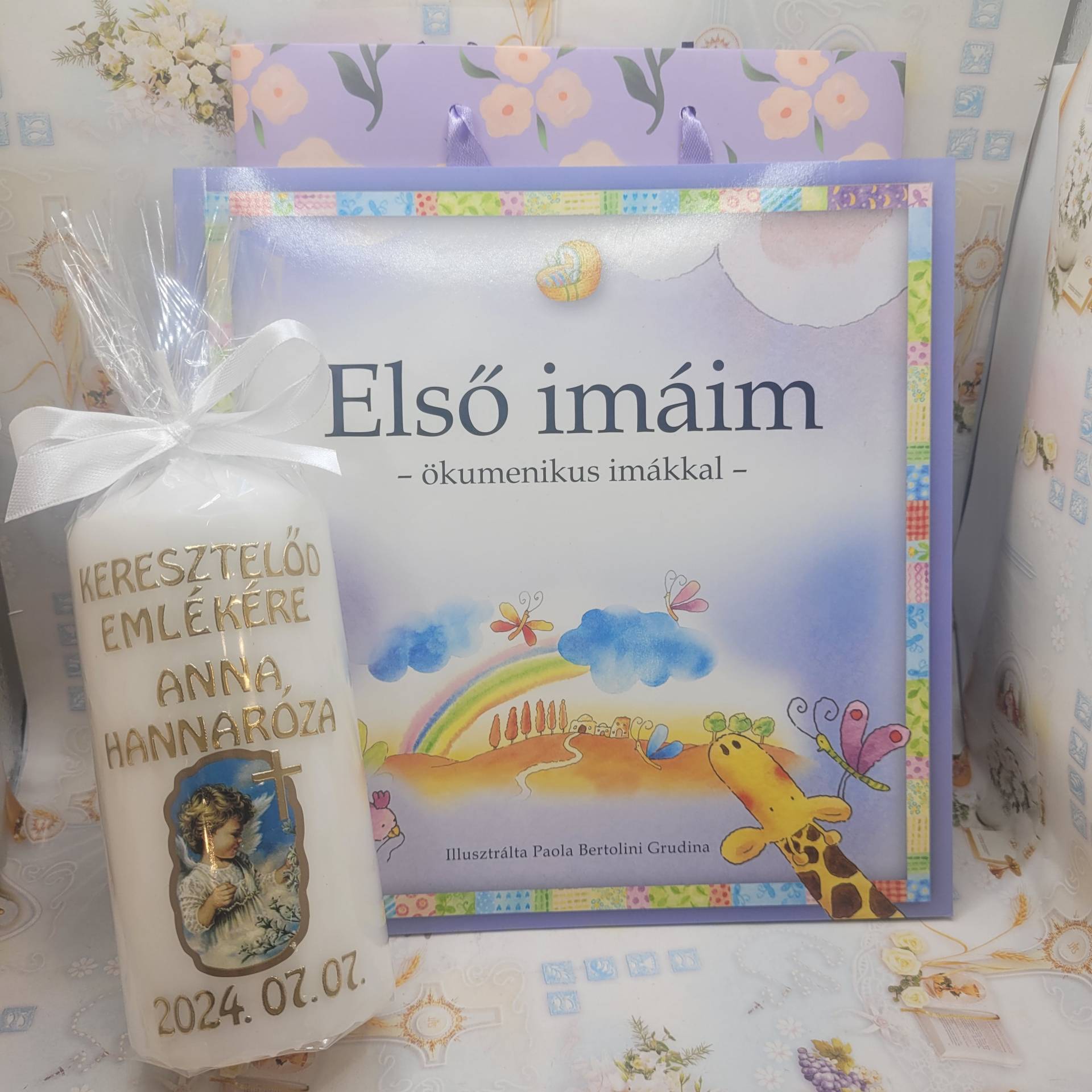 Keresztelőre imakönyv+Névreszoló Ajándékgyerta+ táska 