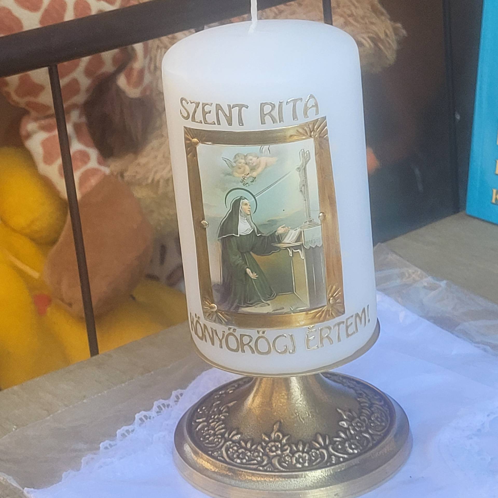 szent Rita Imagyertya + Antikolt réztarón +diszcsomagolás tüllbe csomagoljuk  