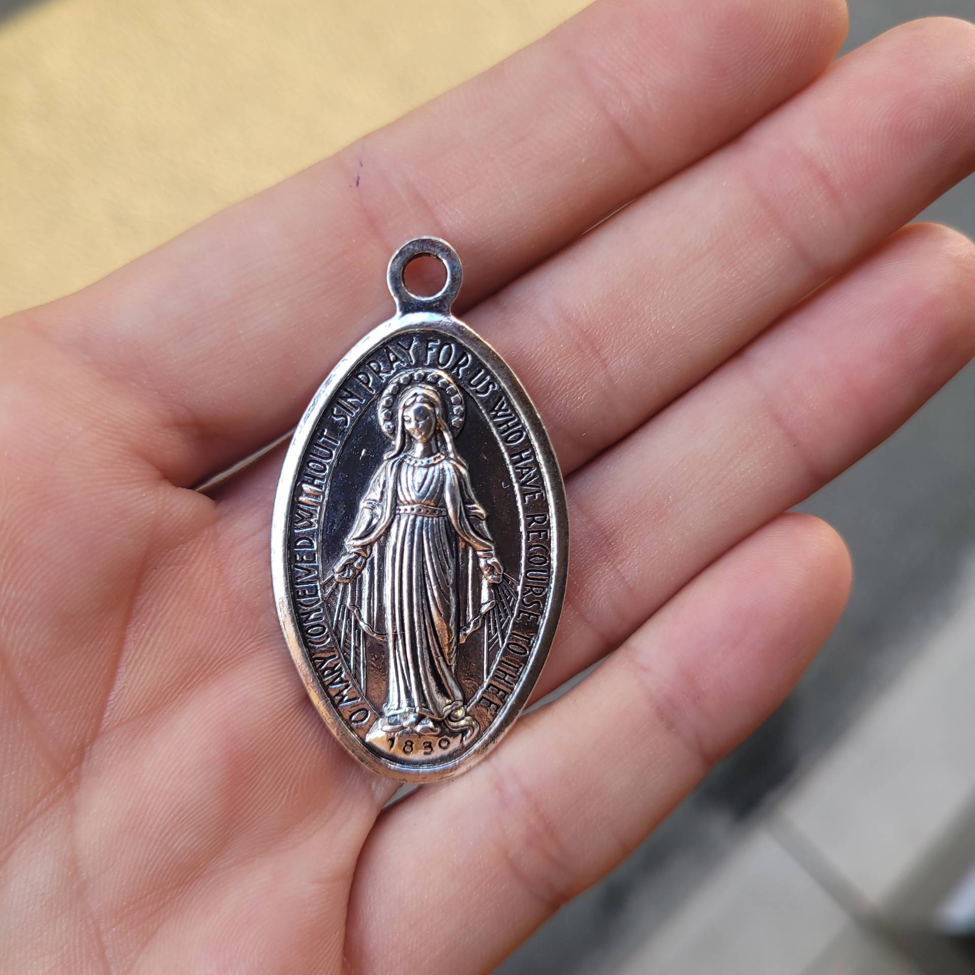 Szűzmária Csodásérem 5cm*2,9cm 