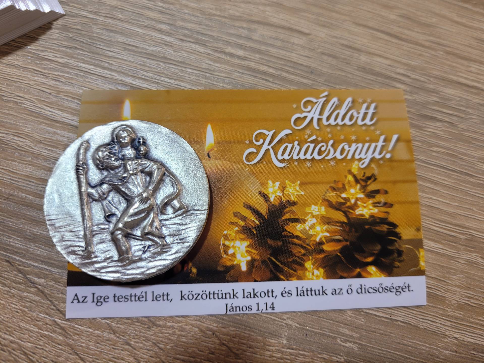 Szent Kristóf Utazók védőszentje Autóba öntapadó Mágnes+ Ajándékkisérő kártya 