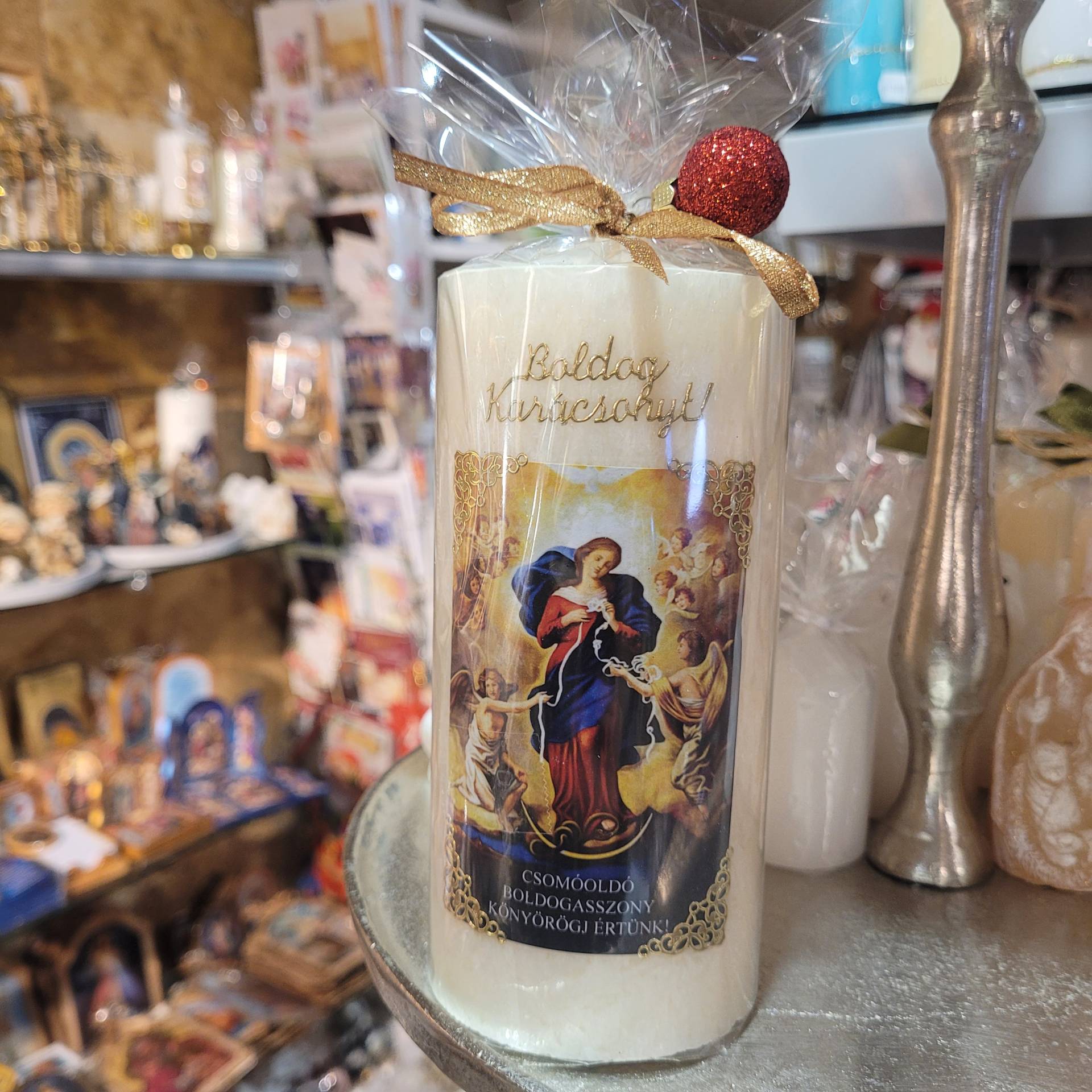 Karácsonyi Ajándékgyertya Szűzanyás hátoldalán imával mérete: 15cm*7cm 