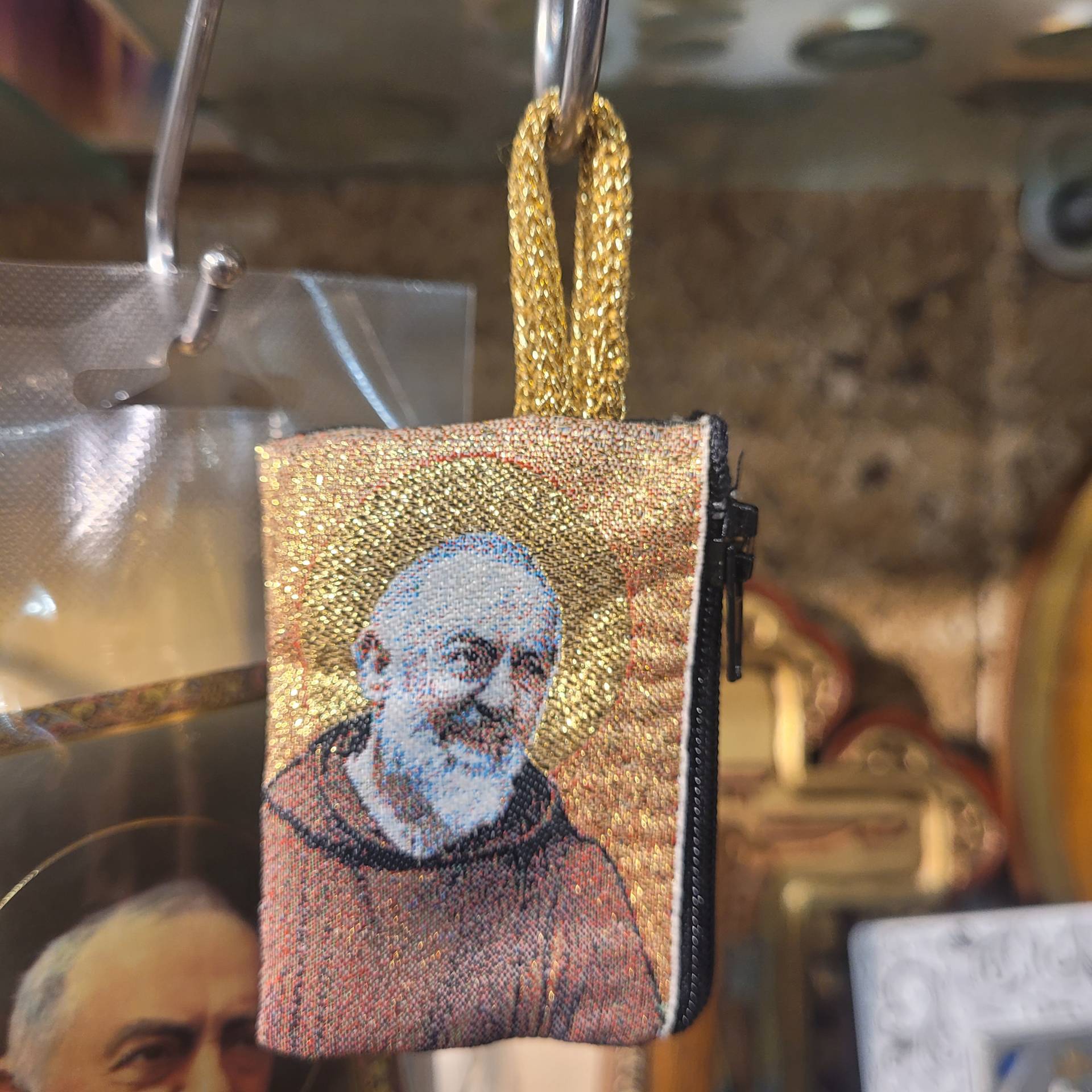 Pió atya Rózsafüzértartó  