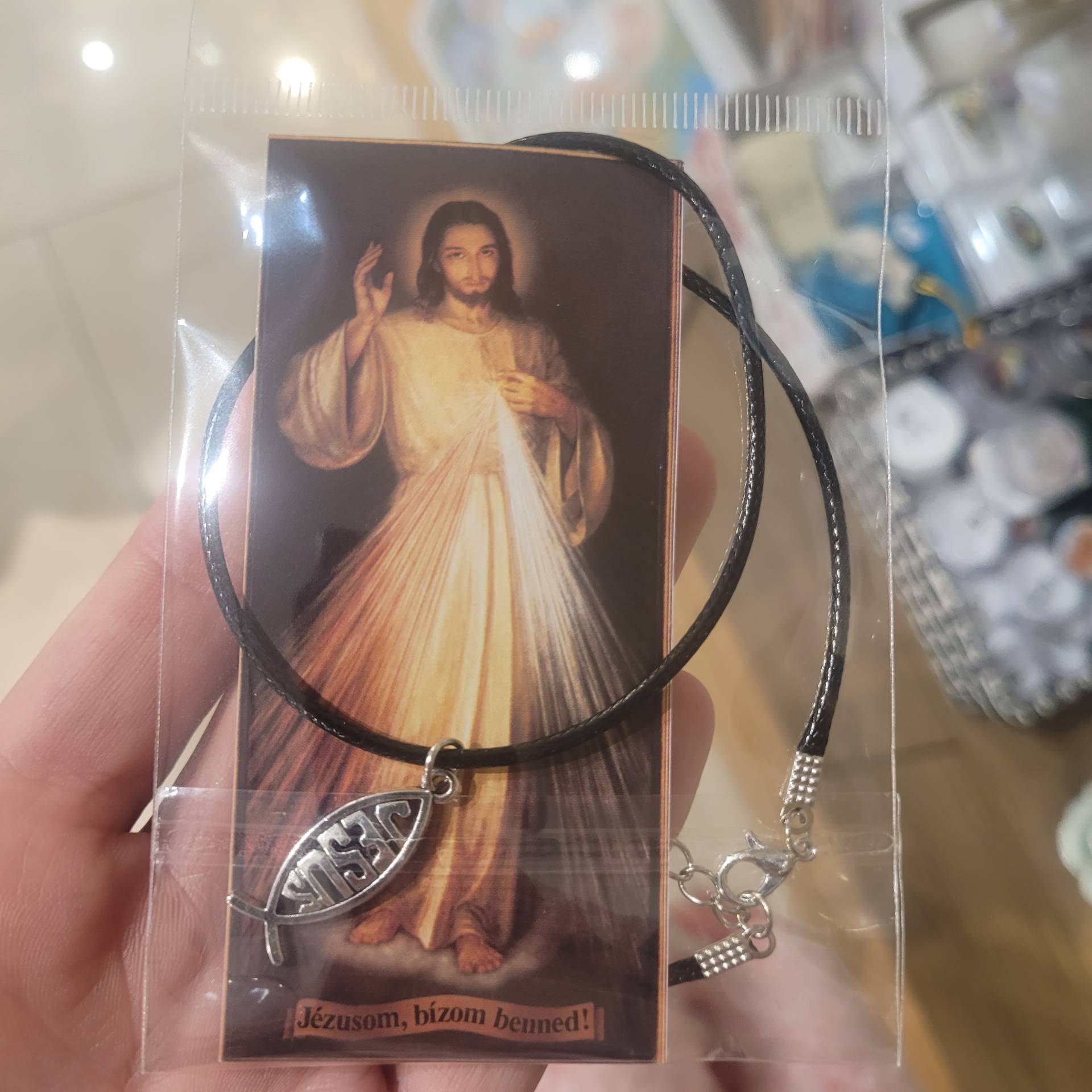 Jézus feliratú nyaklánc férfiaknak+ irgalmas jézus szentkép imával  