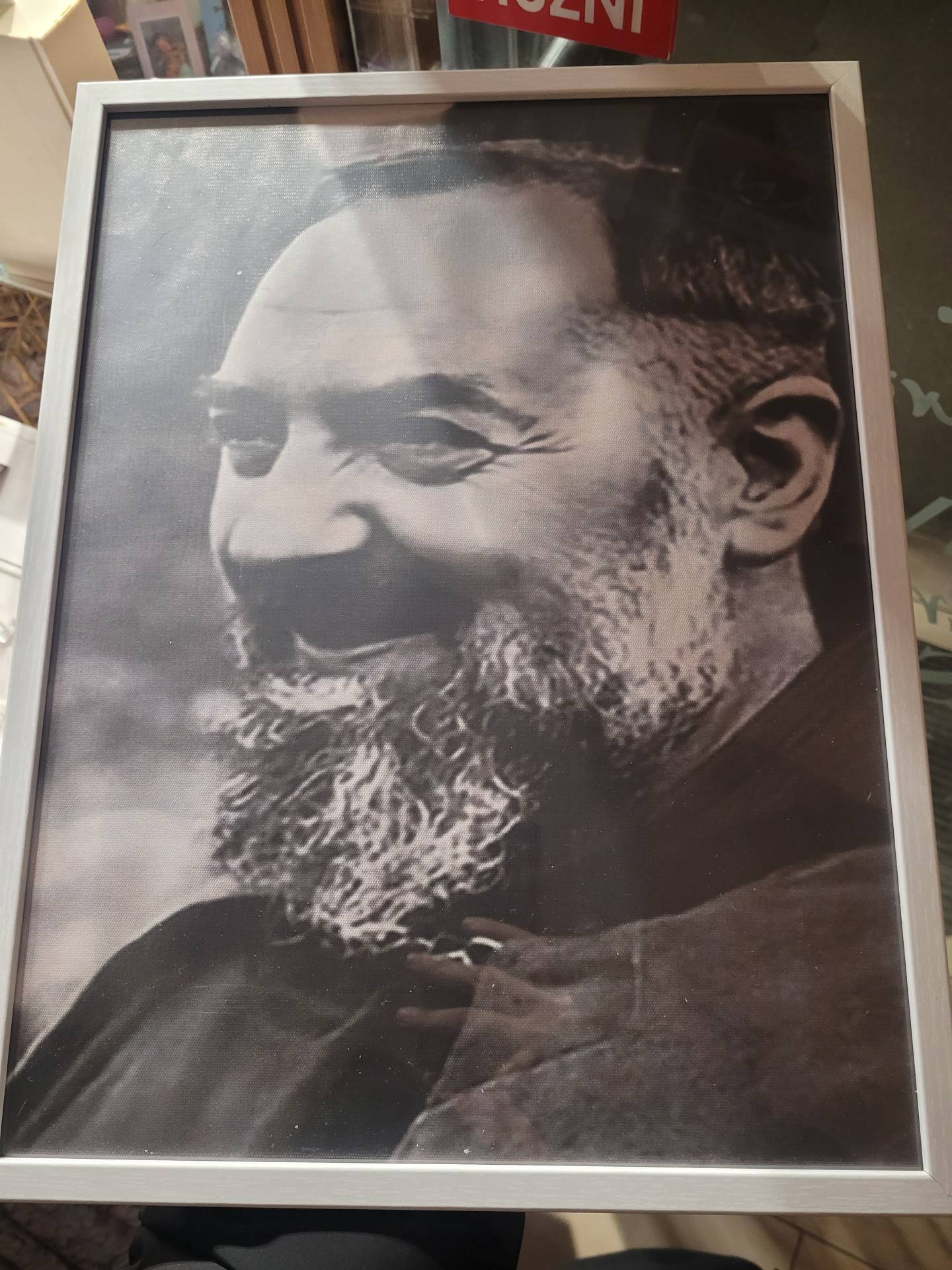 Szent Pió Atya FOTO NYOMAT KÉP FEHÉR KERETBEN 
