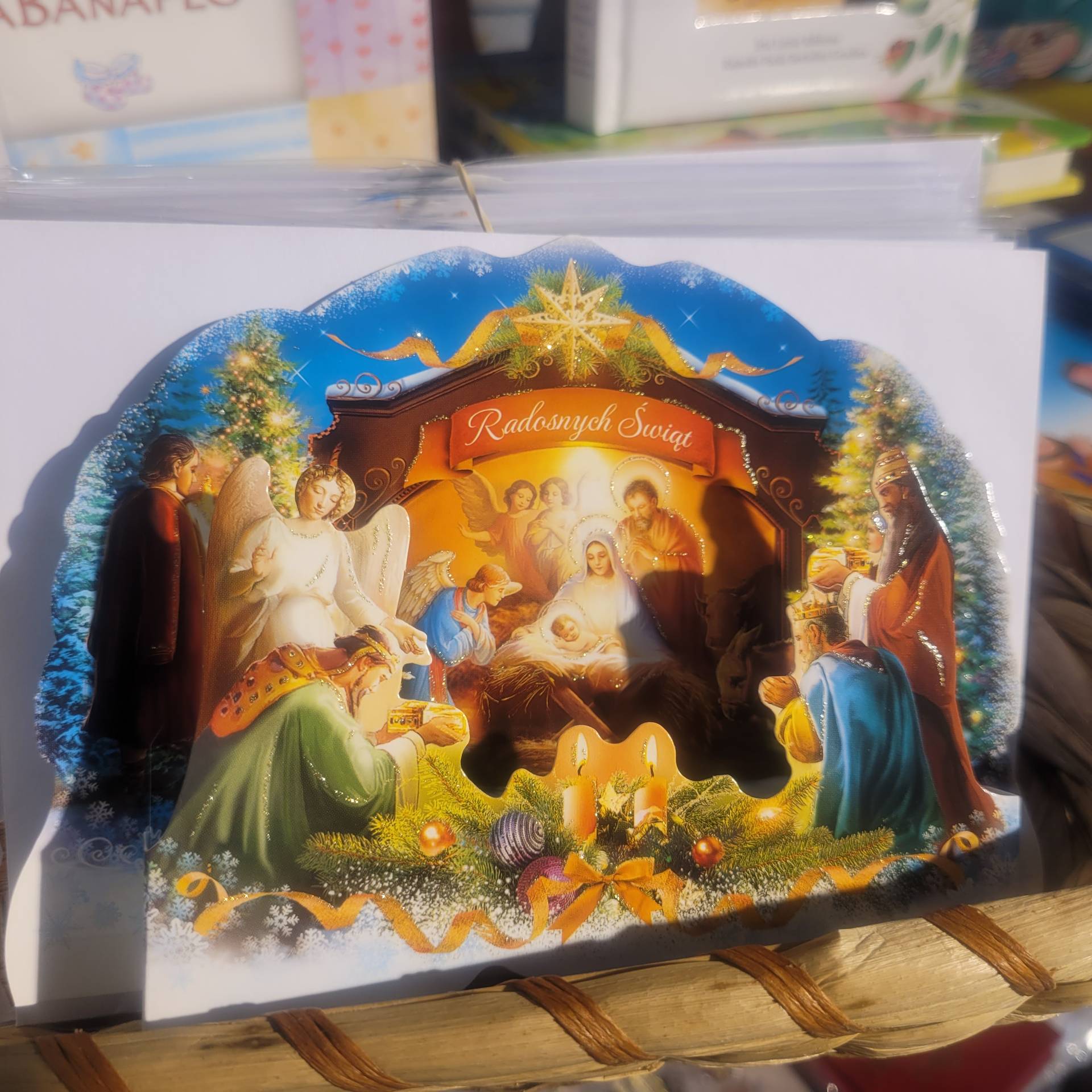 GYÖNYÖRŰ PAPÍRBETLEHEM ÖSSZEHAJTOGATHATÓ + BORÍTÉKBA FEL IS ADHATÓ 