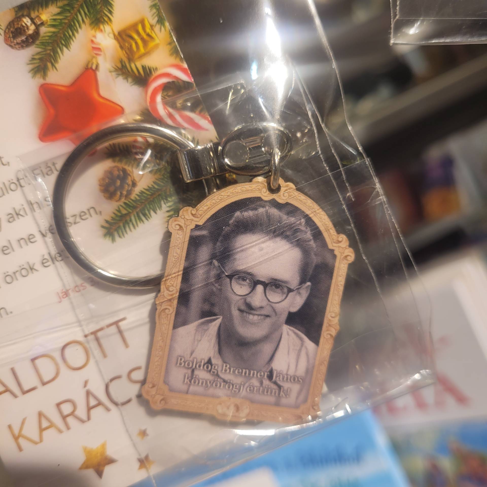 Boldog Brenner János fa kulcstartó / Imalapot küldünk mellé! 