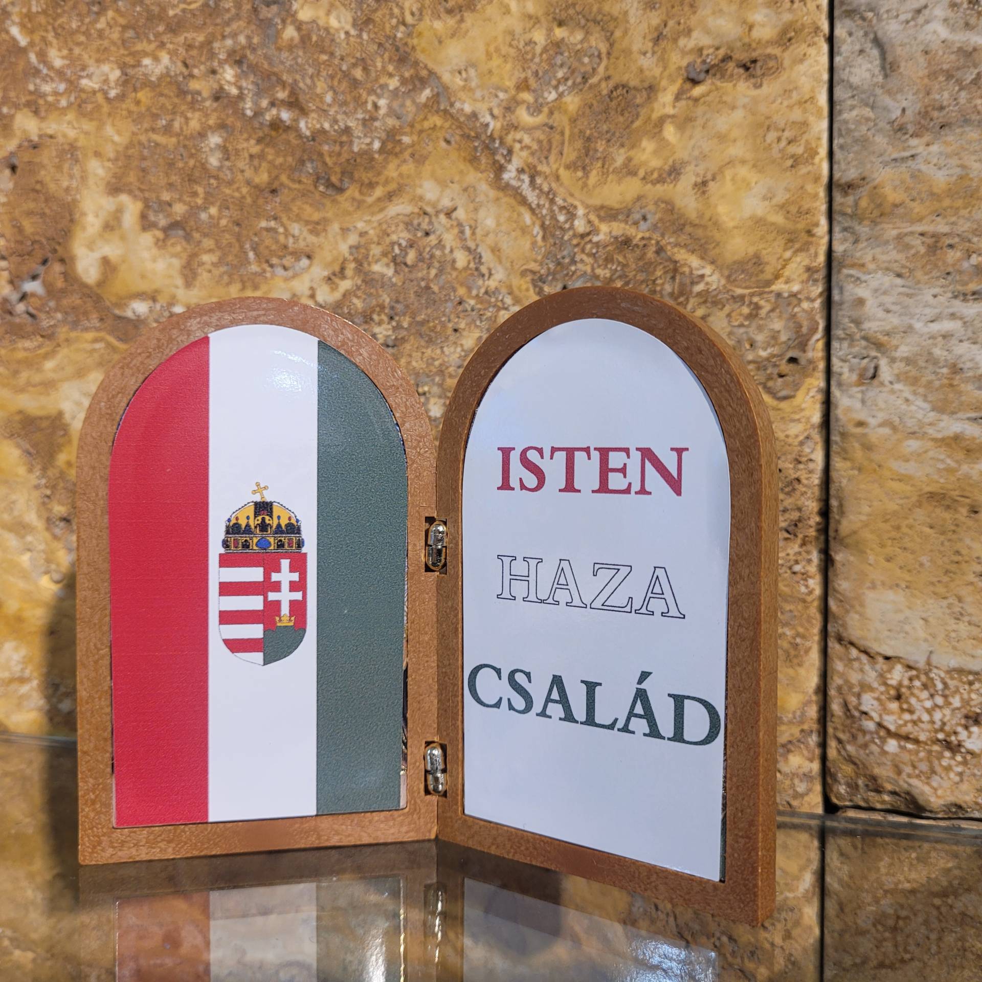 ISTEN-HAZA-CSALÁD  /Értékrend Oltár/ 